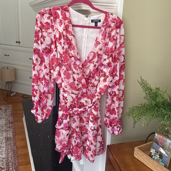 EXPRESS Romper Pink Red Long Sleeve - Picture 1 of 9